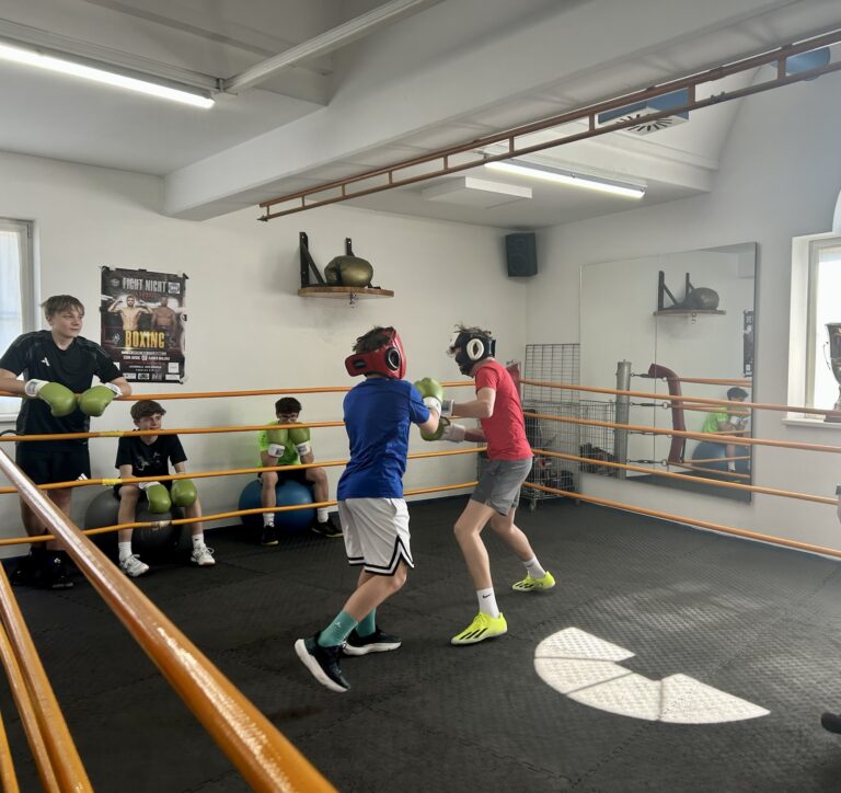 Zweite Runde- Boxtraining in Wörgl 4a