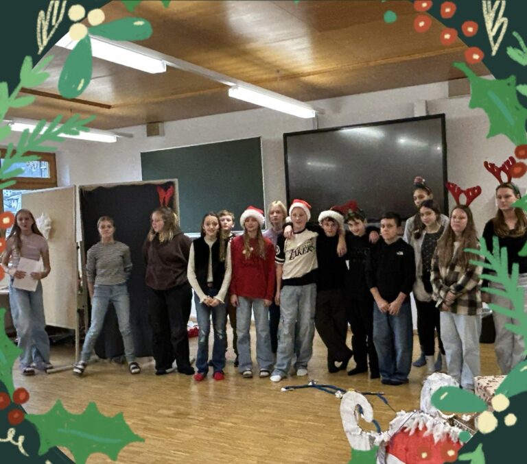 🎄 Weihnachtsstück in der Schulaula