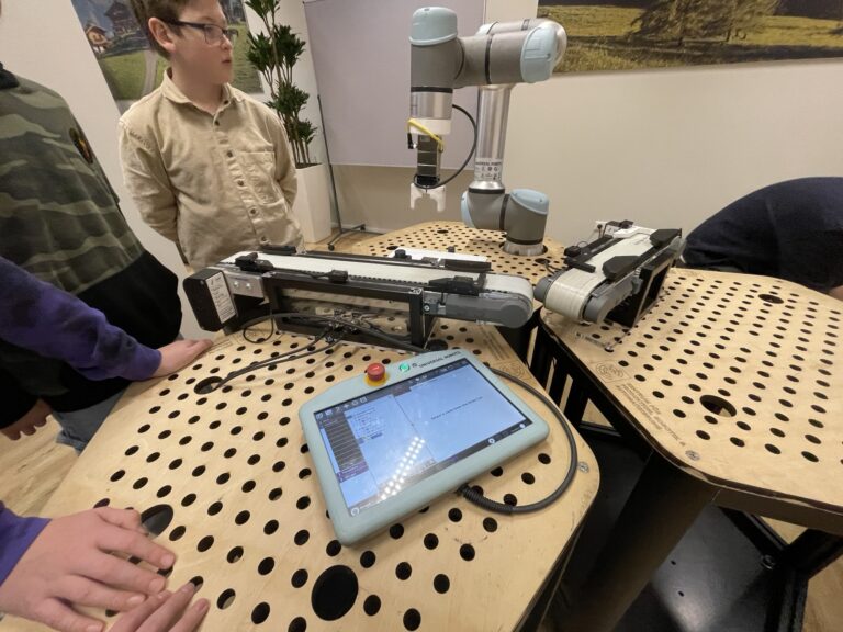 Robotik-Workshop bei STIHL: Programmieren, Staunen, Ausprobieren